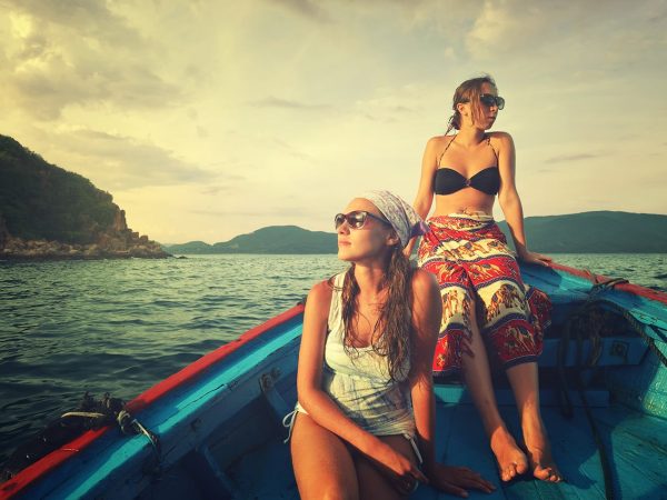 Mombasa Tour> fortjesus and Mombasa old Town Mamba village,beach time, local delicacy